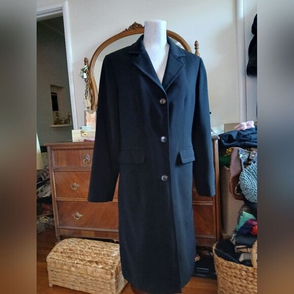 Gallery Macys Black Coat Machine Washable Coat SIZE S - Picture 4 of 15